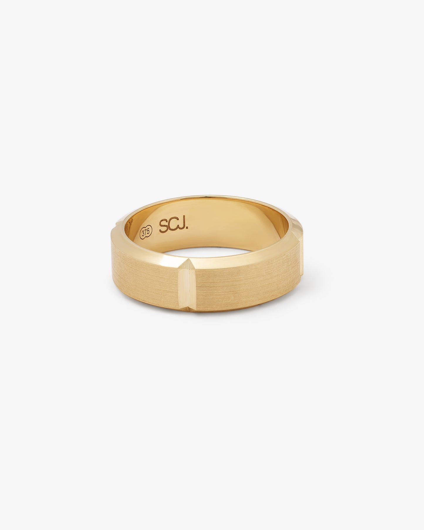 9K Yellow Gold Faceted Brushed Centre And Polished Edge Band 7mm