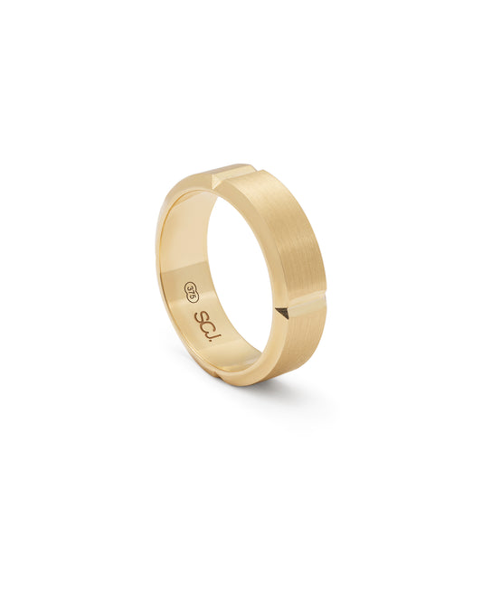 9K Yellow Gold Faceted Brushed Centre And Polished Edge Band 7mm