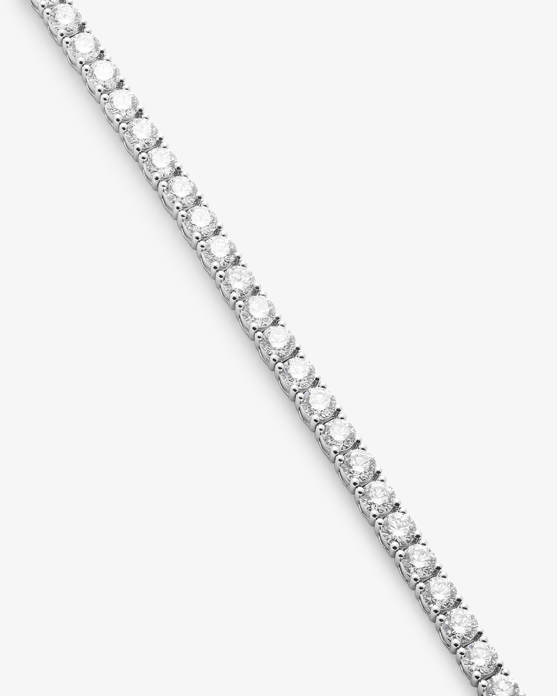 9k White Gold Round lab diamond claw set tennis bracelet