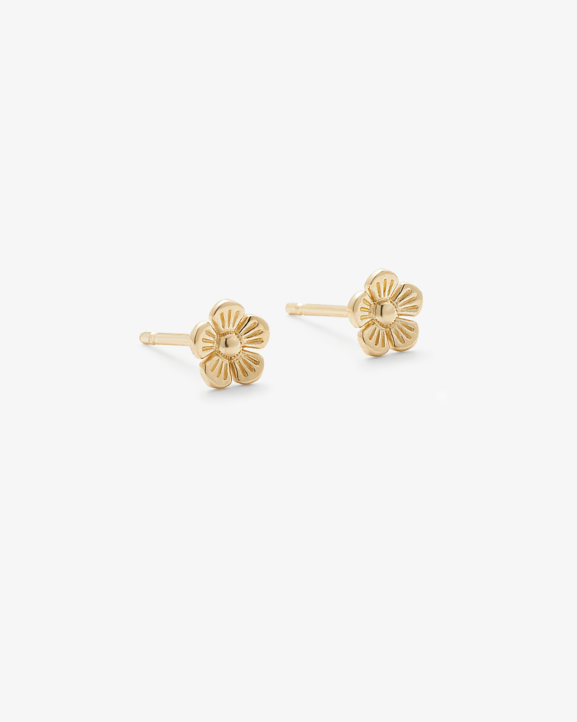9k Yellow Gold Flower Stud Earrings