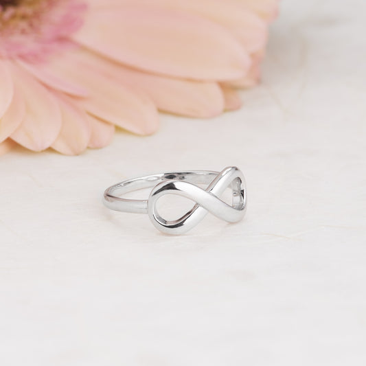 9K White Gold Infinity Dress Ring