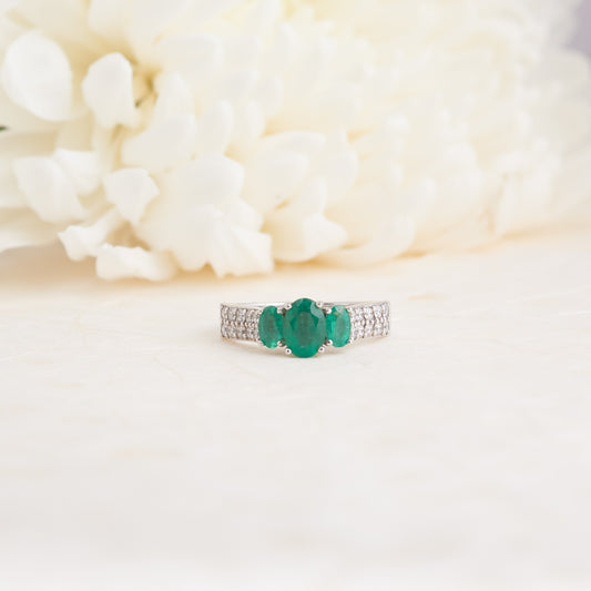 9K White Gold Oval Emerald Trilogy Diamond Shoulders Ring 0.5tdw