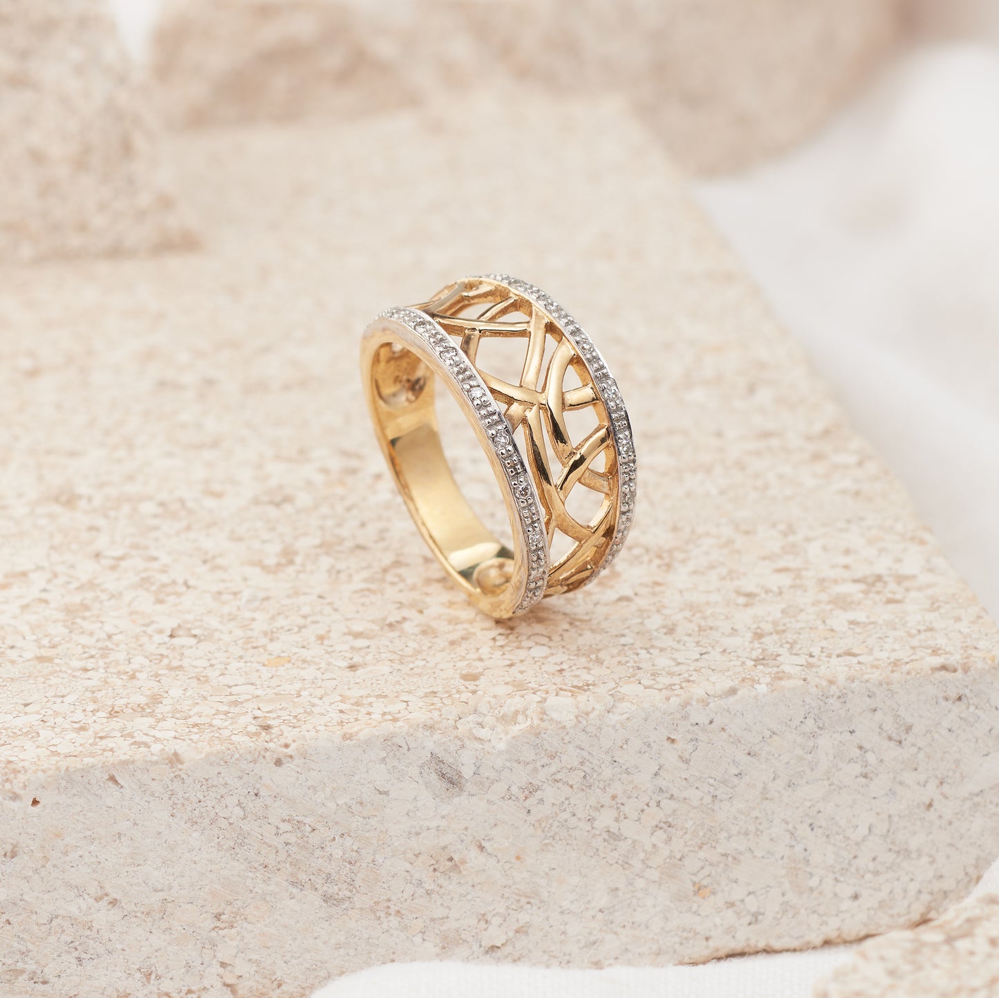 9K Yellow Gold Diamond Abstract Tangle Dress Ring 0.1tdw