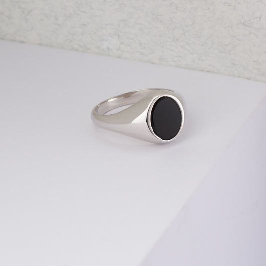 9K White Gold Black Onyx Flat Top Ring