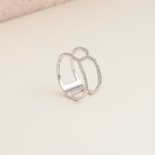 Sterling Silver Geometric Zirconia Ring.