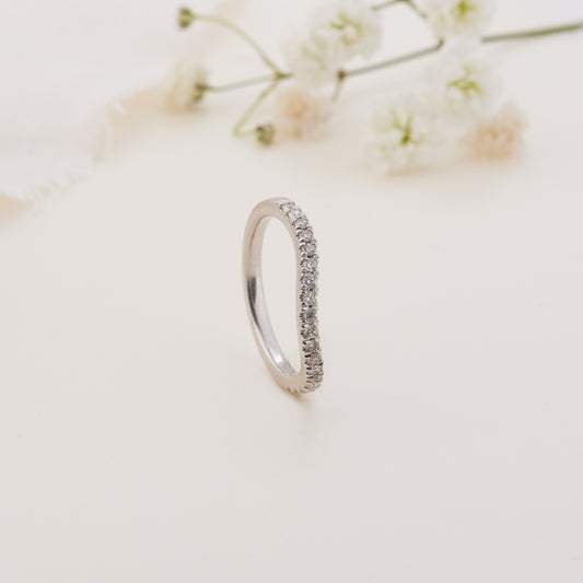 Platinum Round Brilliant Diamond Contour Wedder or Eternity Ring 0.25tdw