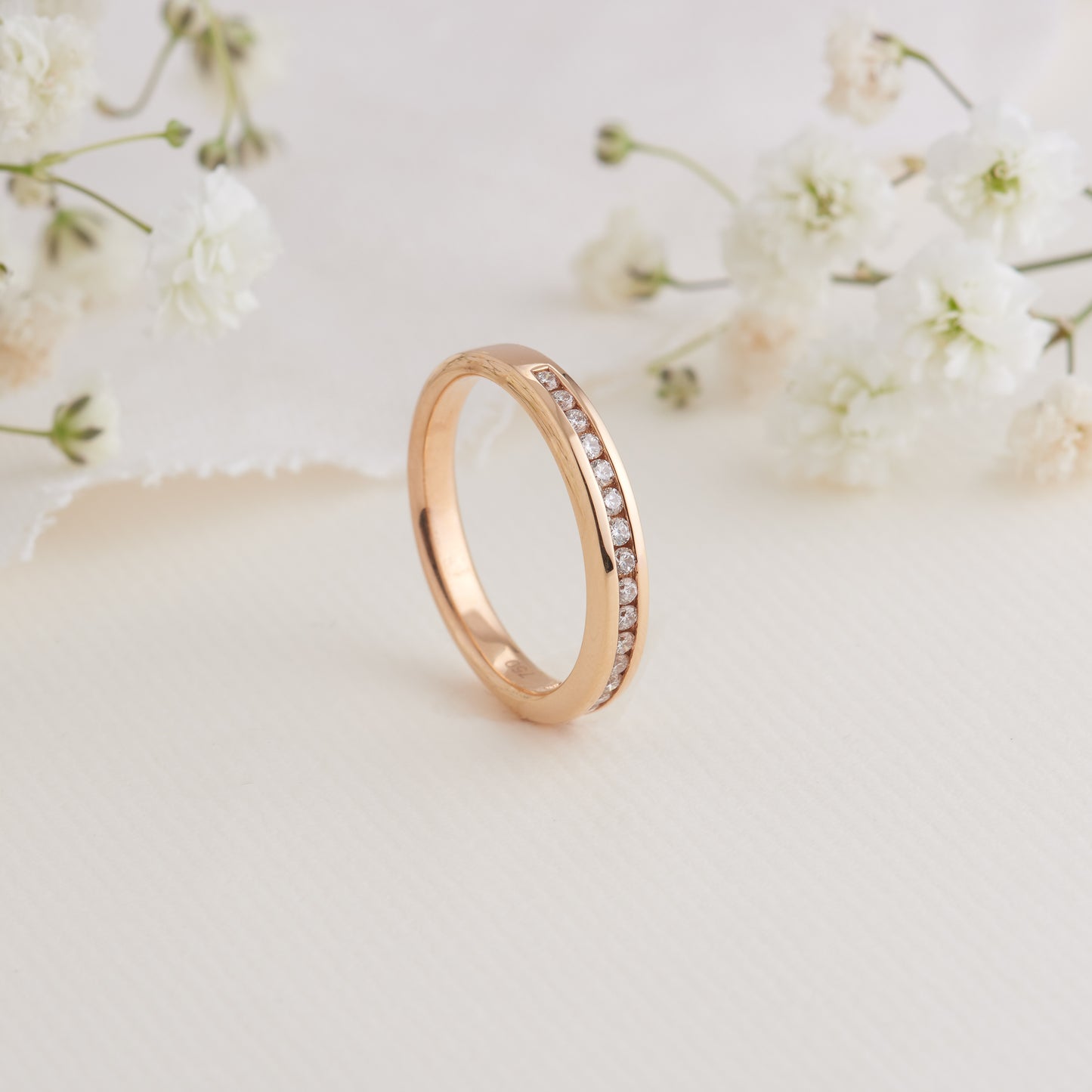 18K Rose Gold Round Brilliant Diamond Channel Wedder or Eternity Ring 0.25tdw