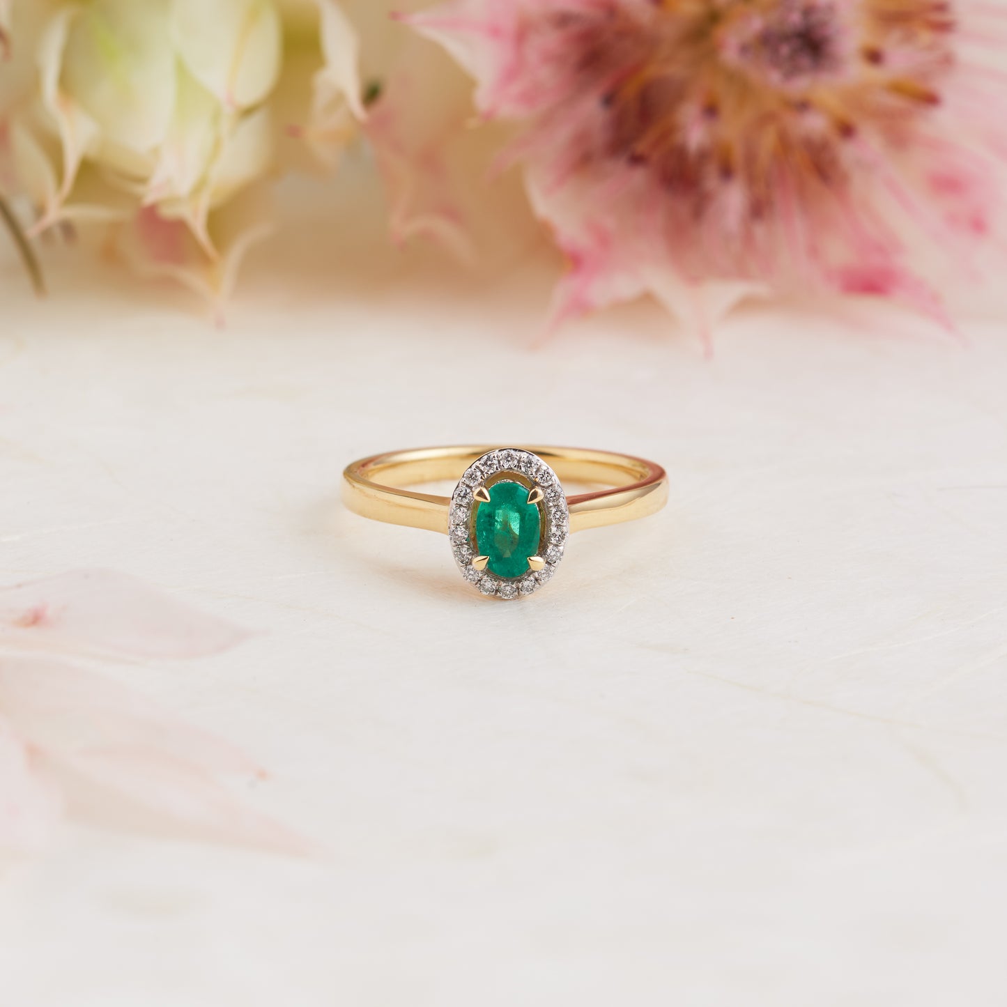 18K Yellow Gold Oval Natural Emerald Diamond Halo Ring 0.23tdw
