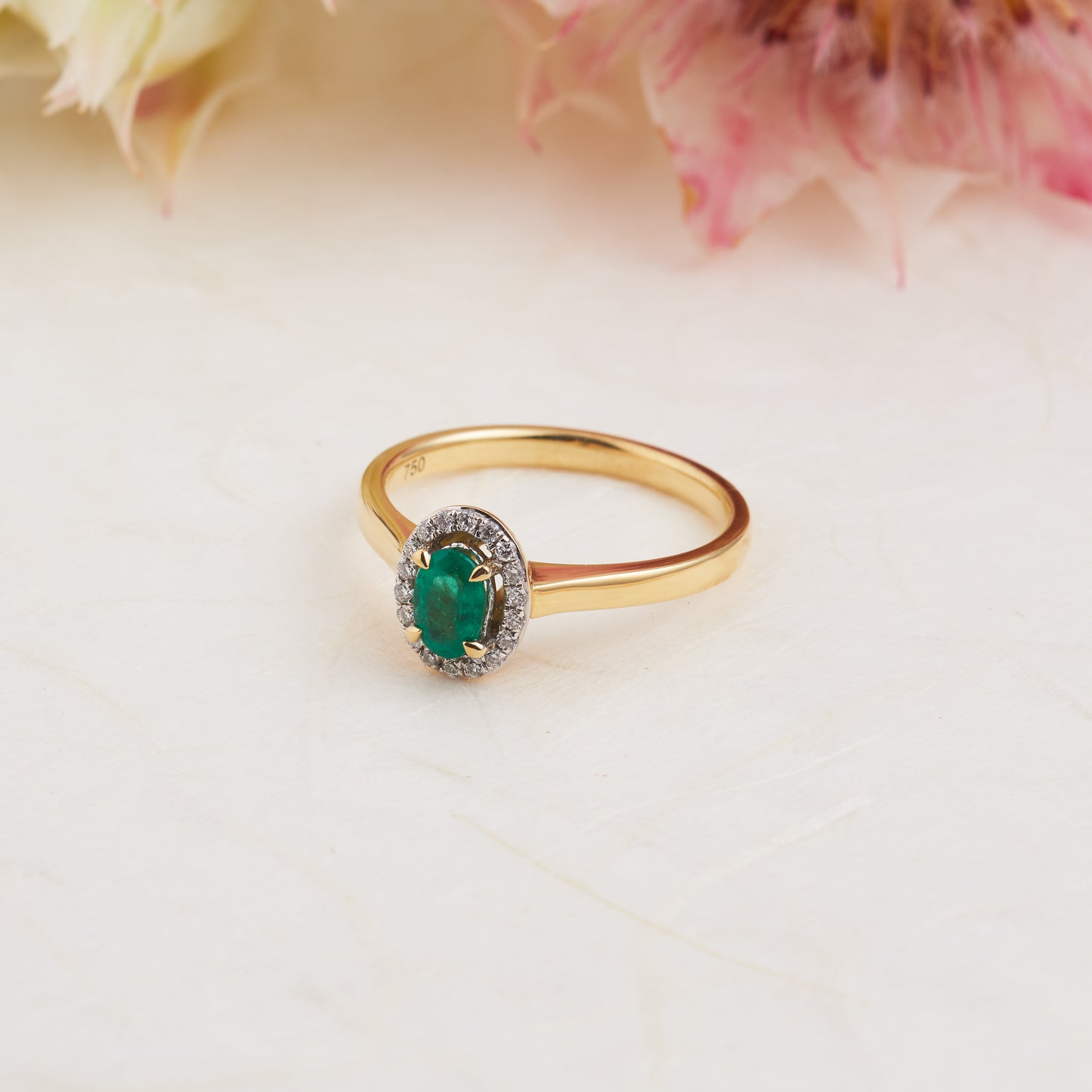18K Yellow Gold Oval Natural Emerald Diamond Halo Ring 0.23tdw