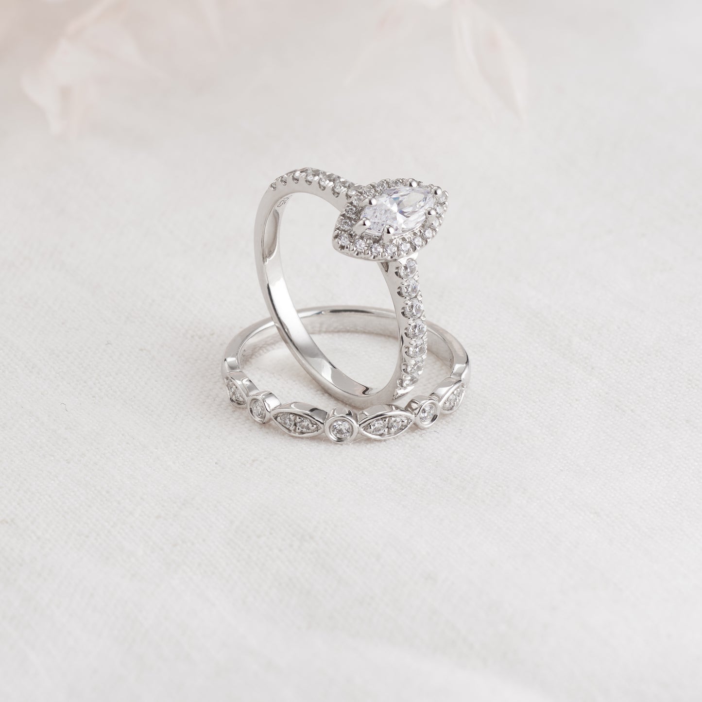 18K White Gold Marquise Diamond Halo Bridal Set 1.0tdw