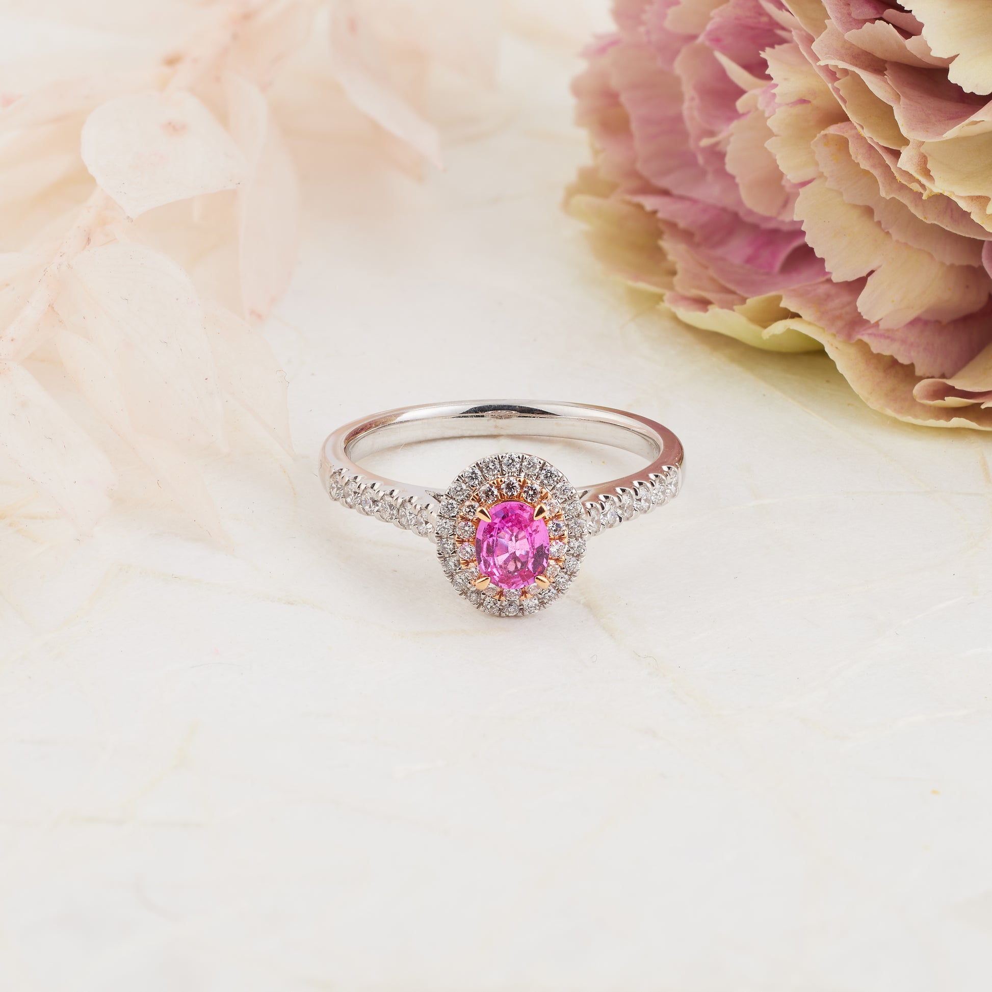 ROSE GOLD FASHION RING WITH OVAL PINK SAPPHIRE AND ROUND DIAMONDS