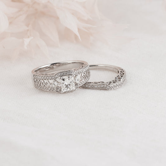 18K White Gold Princess Cut Diamond Filigree Bridal Set 1.15tdw