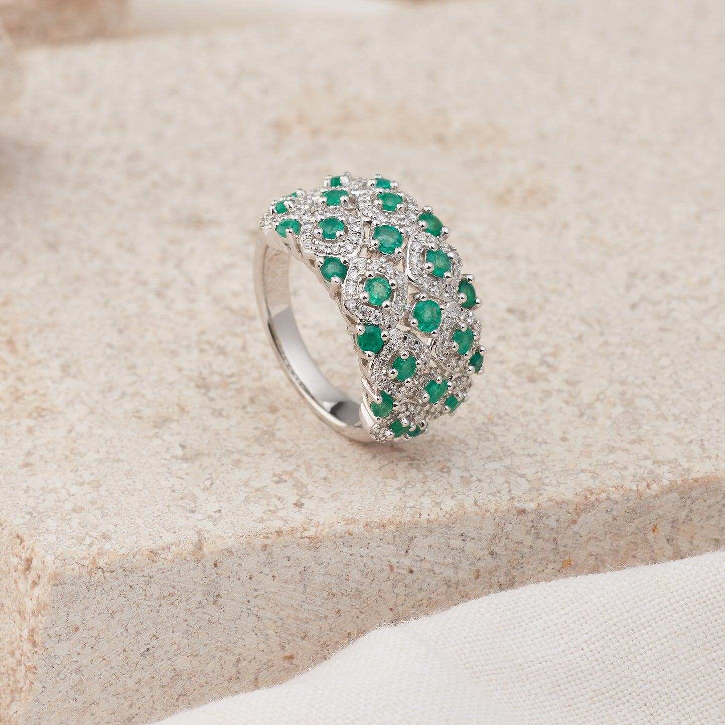 18K White Gold Natural Emerald and Diamond Dress Ring 0.5tdw