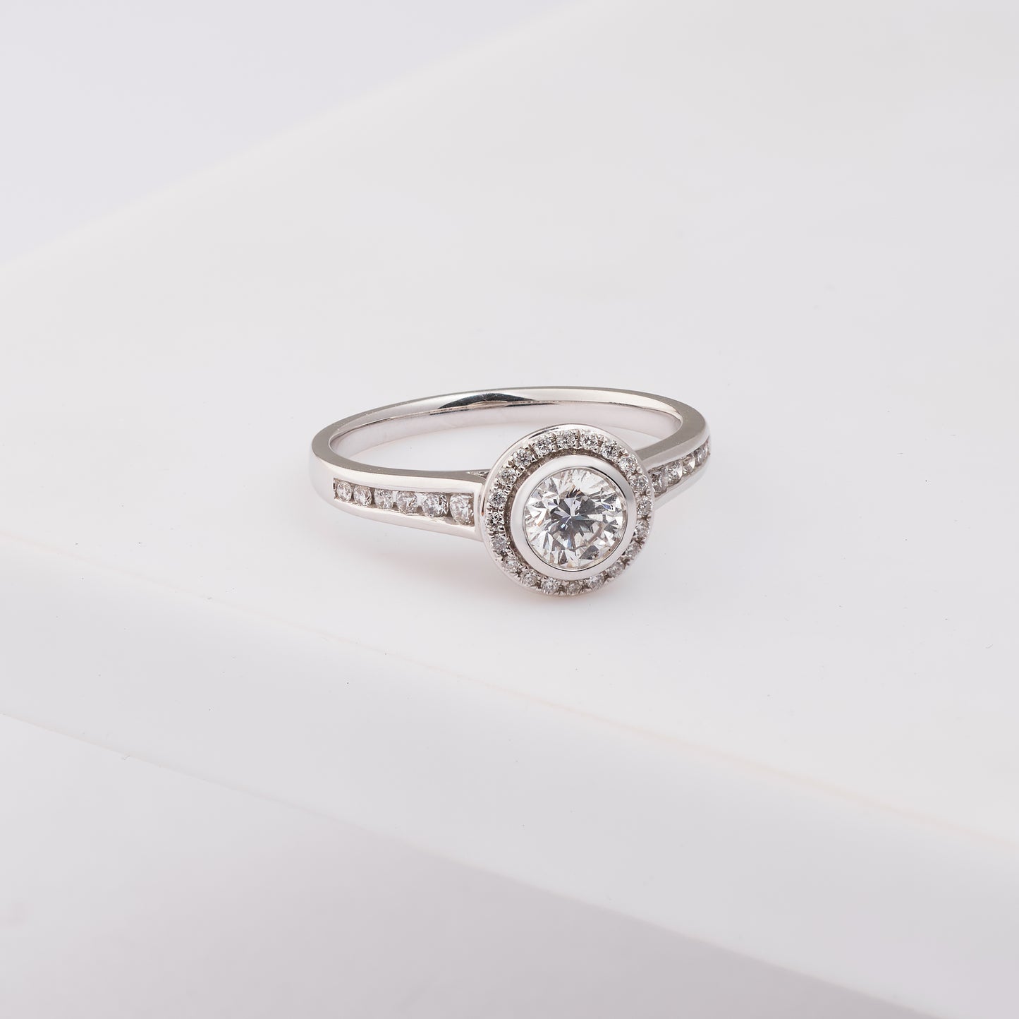 18K White Gold Bezel Set Diamond Halo Engagement Ring 0.75tdw
