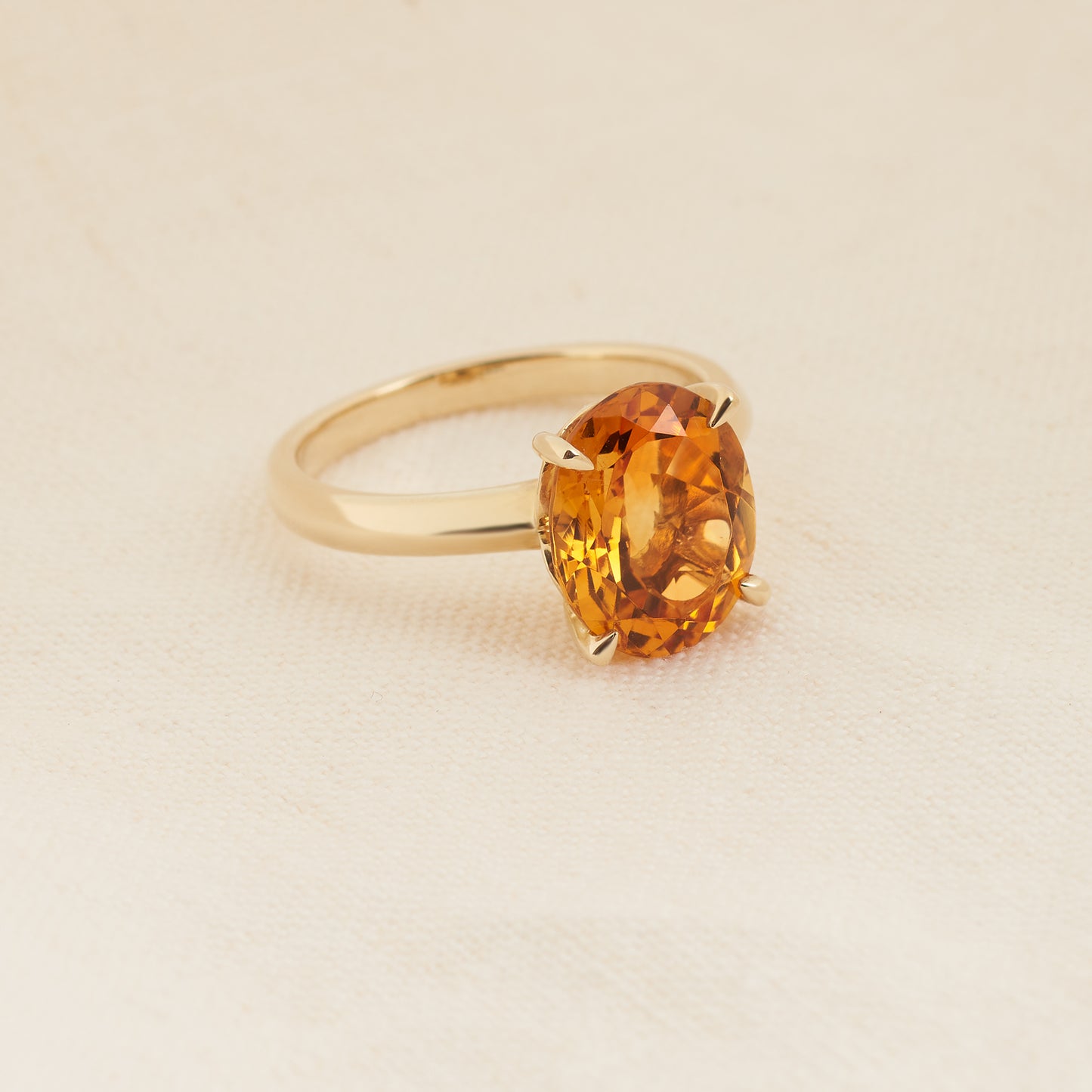 9K Yellow Gold Oval Citrine Cocktail Ring