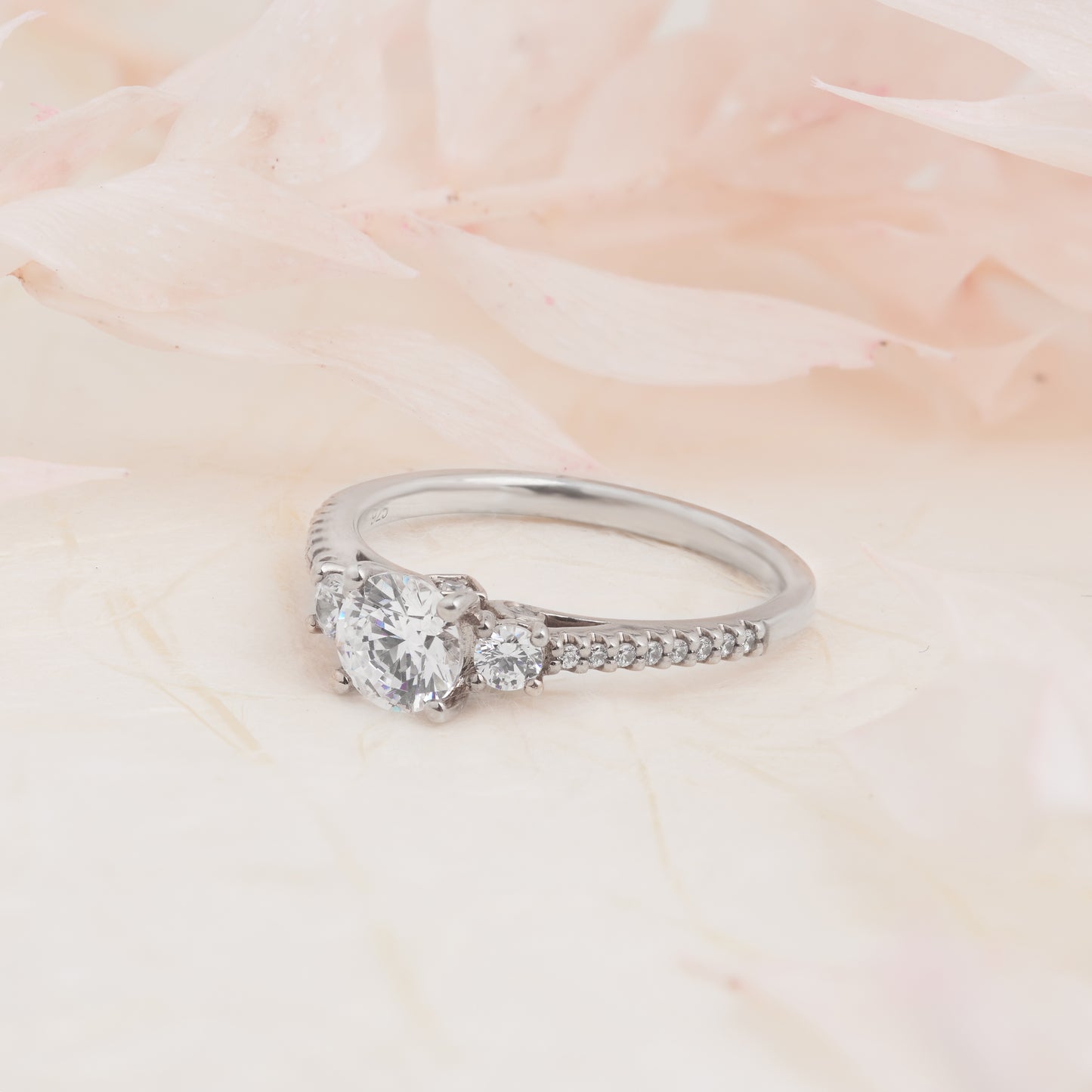 18K White Gold Round Brilliant Diamond Trilogy Engagement Ring 1.0tdw