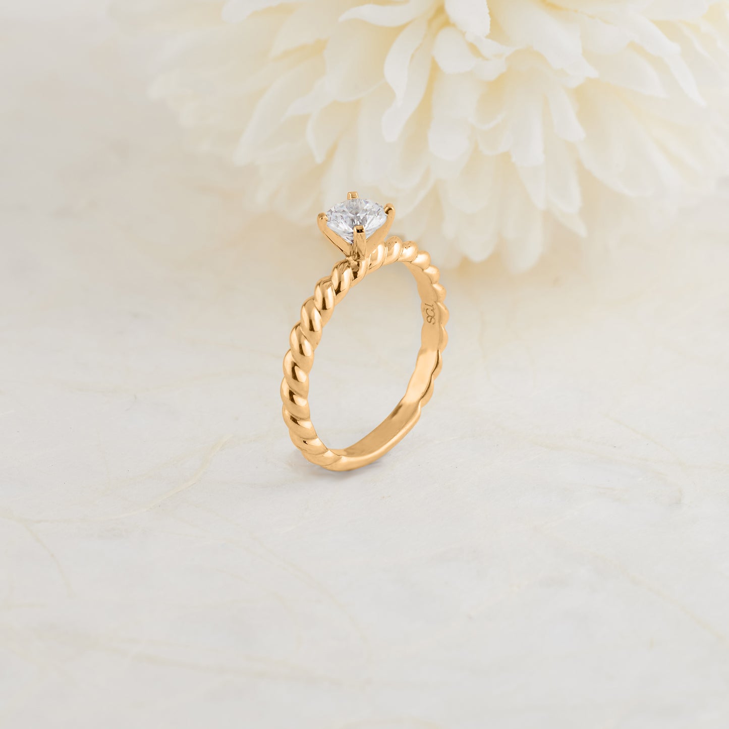 18K Yellow Gold Round Brilliant Diamond Solitaire Rope Twist Engagement Ring 0.5tdw