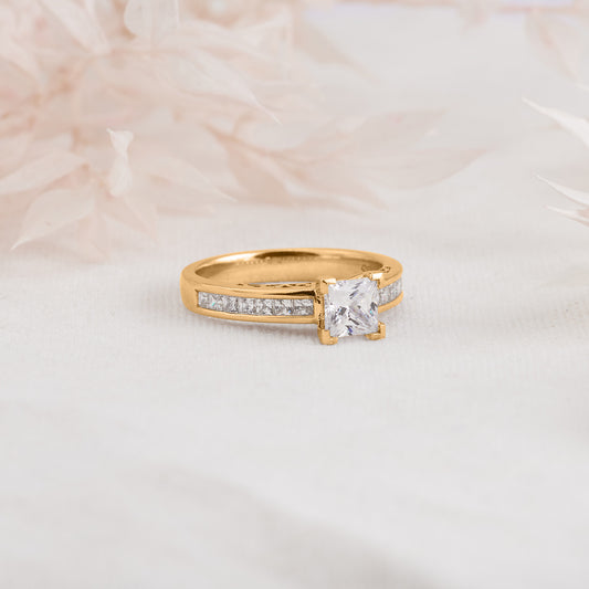 18K Yellow Gold Princess Cut Diamond Solitaire With Shoulder Accents Engagement Ring 1.5tdw