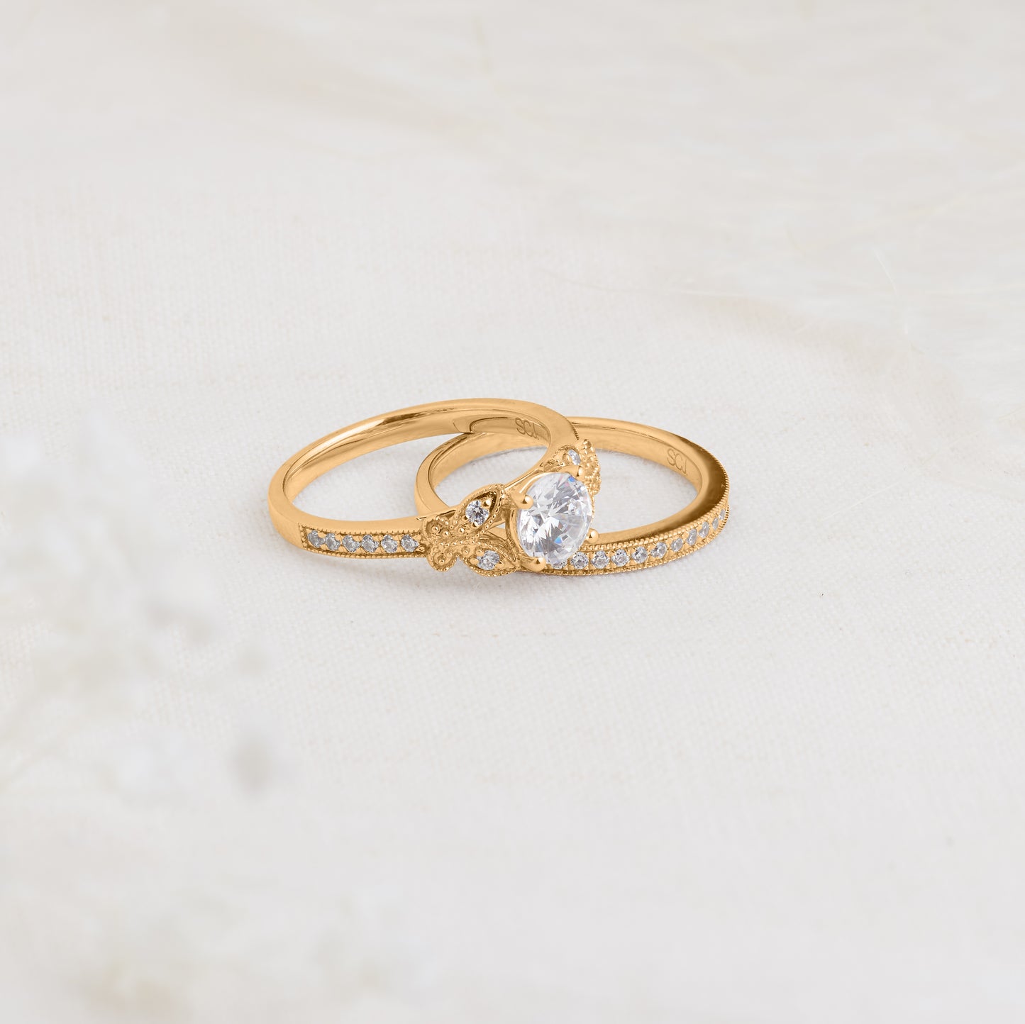 18K Yellow Gold Round Brilliant Diamond Vintage Inspired Bridal Set 1.0tdw