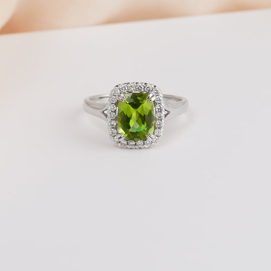 18K White Gold Cushion Peridot Diamond Halo Cocktail Ring 0.25tdw