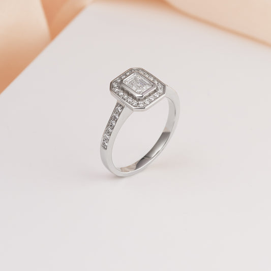 18K White Gold Bezel Set Emerald Cut Diamond Halo Engagement Ring 0.75tdw