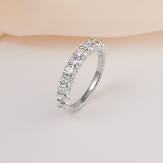 18K White Gold Oval Diamond Wedder or Eternity Ring 1.35tdw