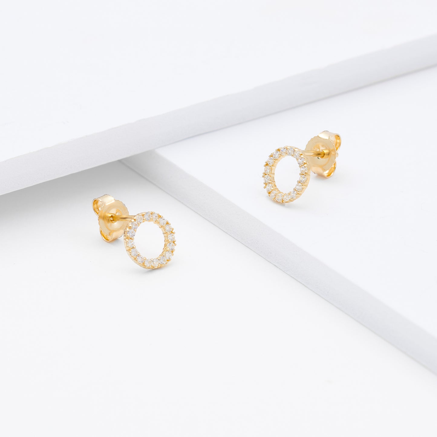 9K Yellow Gold Zirconia Circle Stud Earrings