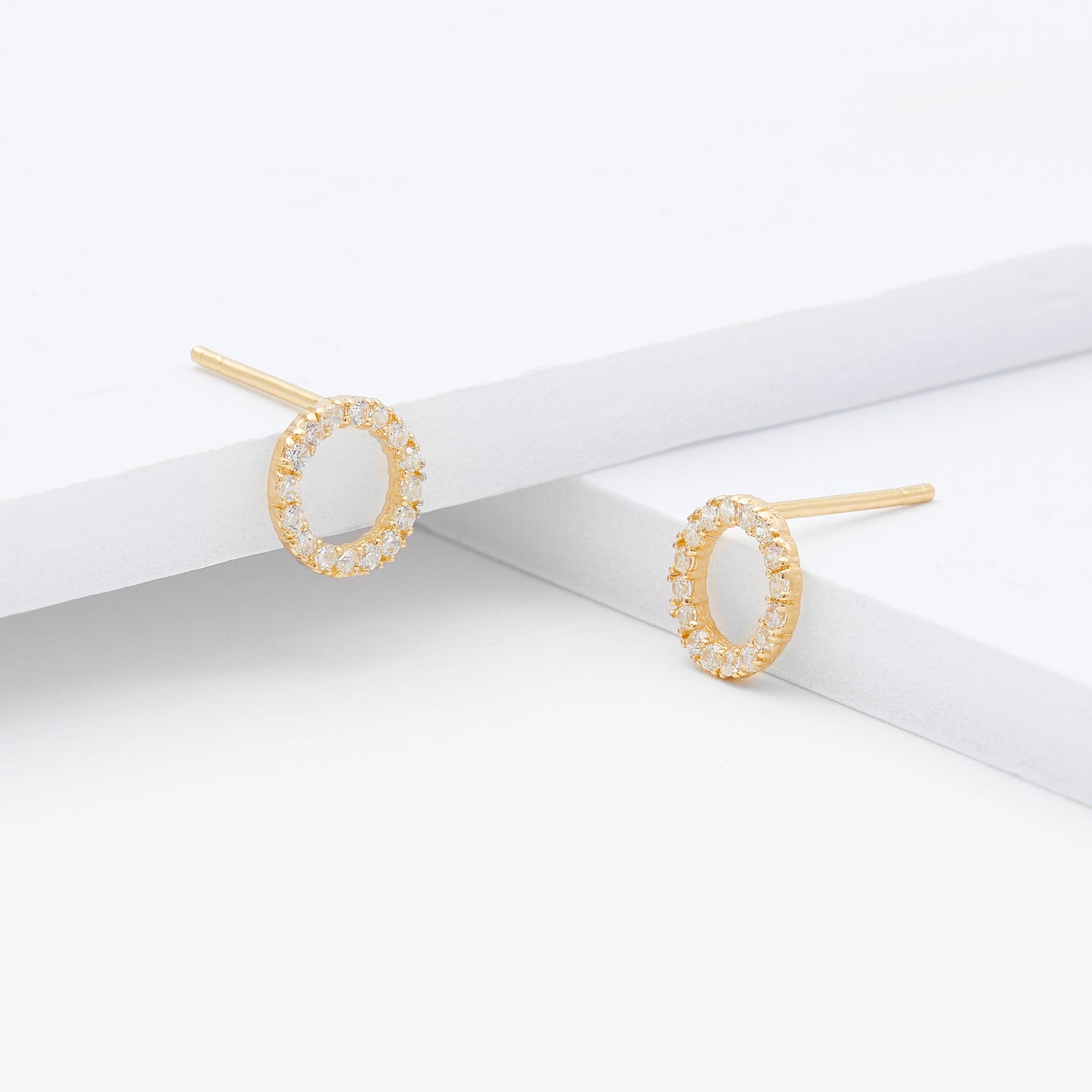 9K Yellow Gold Zirconia Circle Stud Earrings