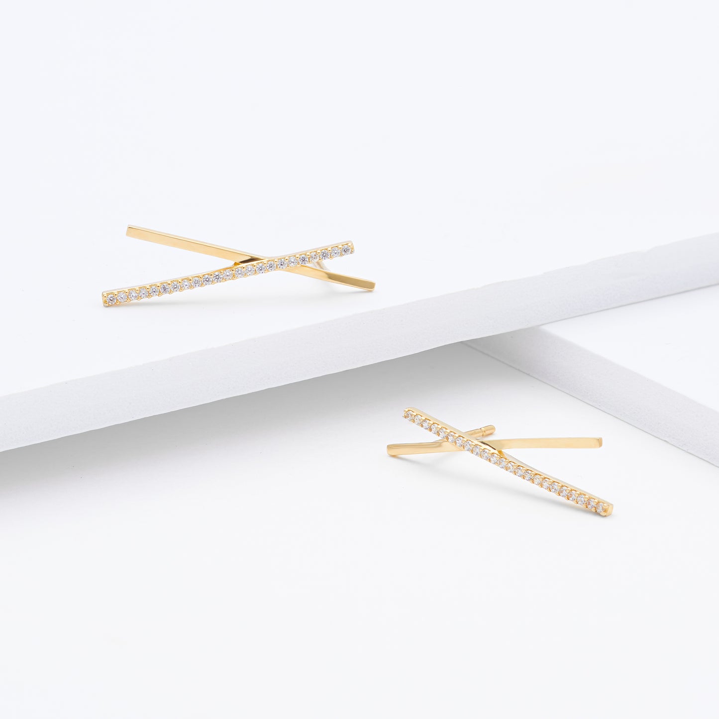 9K Yellow Gold Zirconia Long Bar Stud Earrings