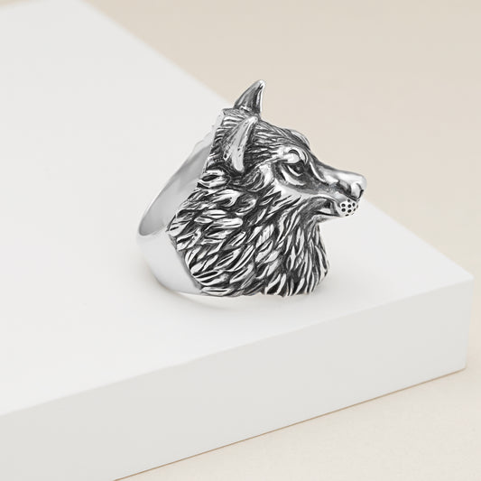 Silver Wolf Ring With Black Diamonds